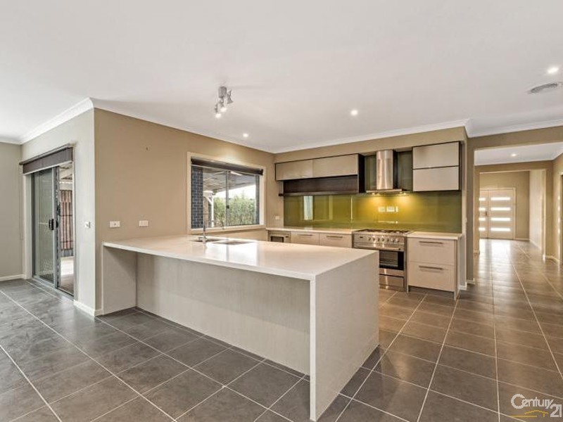 5 Kellerman Drive, Point Cook VIC 3030