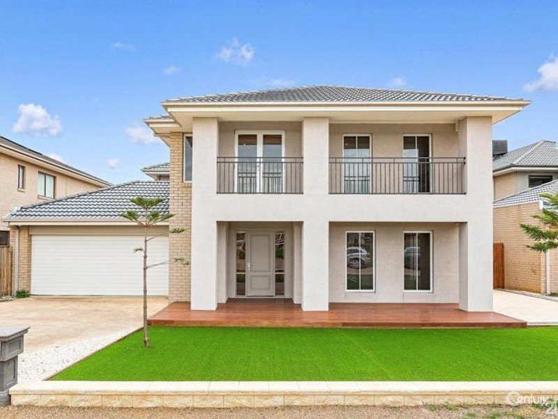 25 Seaview Point, Sanctuary Lakes VIC 3030