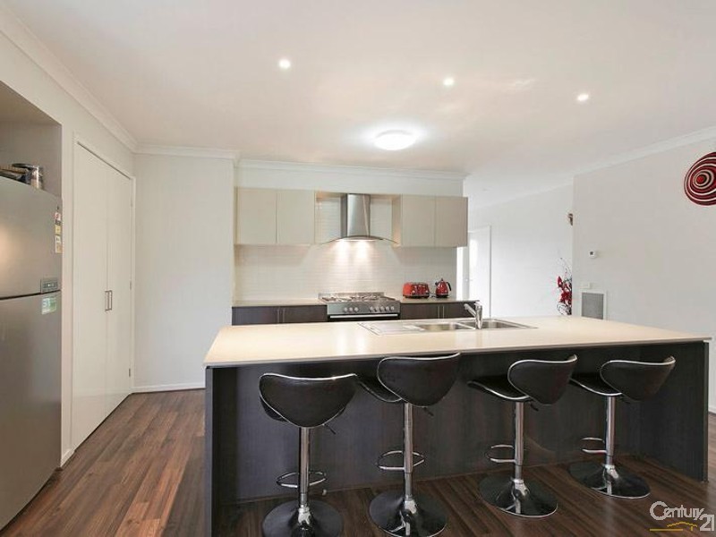 42 Tristania Drive, Point Cook VIC 3030