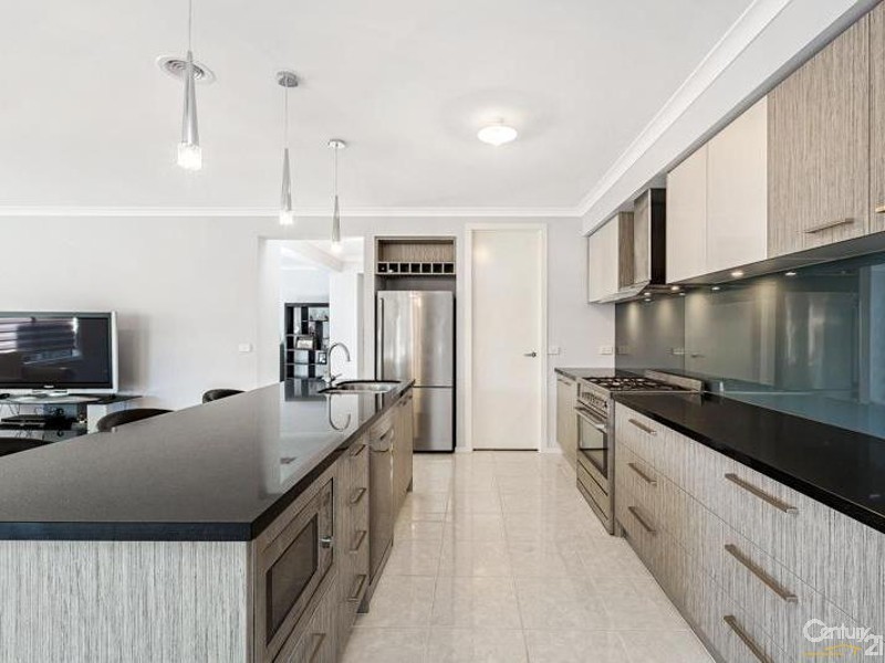 13 Royal Circuit, Point Cook VIC 3030