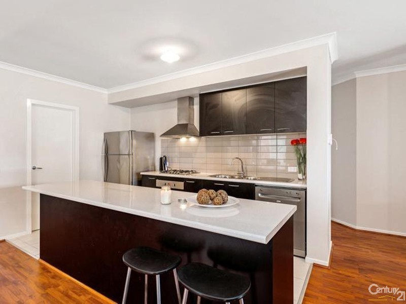 4 Baybreeze Street, Point Cook VIC 3030