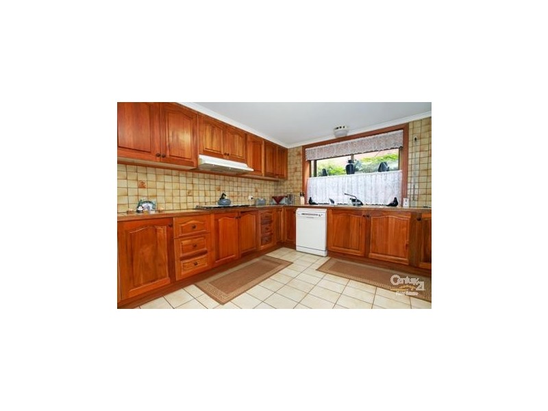 38 Bellbrook Drive, Dandenong North VIC 3175
