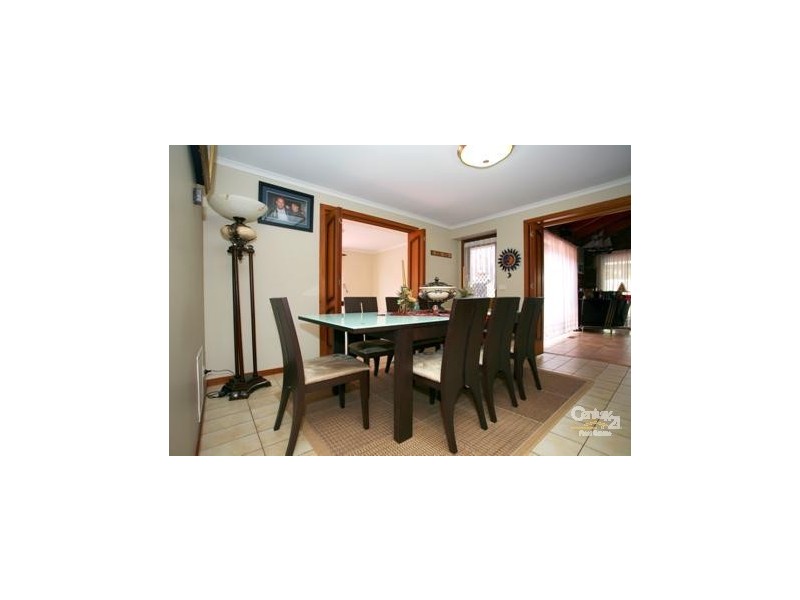 38 Bellbrook Drive, Dandenong North VIC 3175