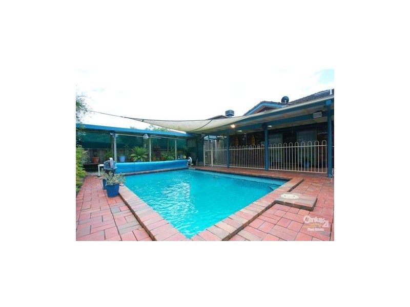 38 Bellbrook Drive, Dandenong North VIC 3175