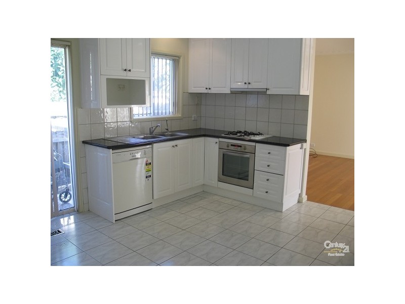 5 Dawson Court, Clayton VIC 3168