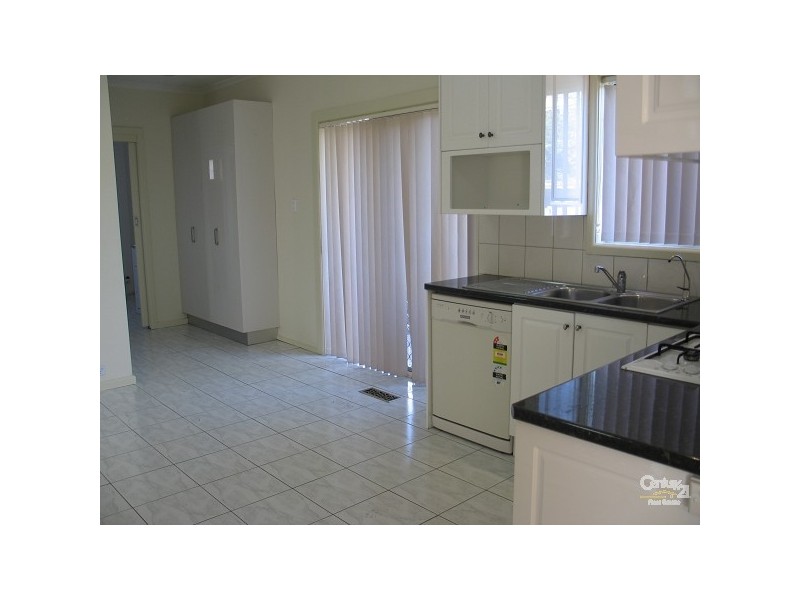 5 Dawson Court, Clayton VIC 3168