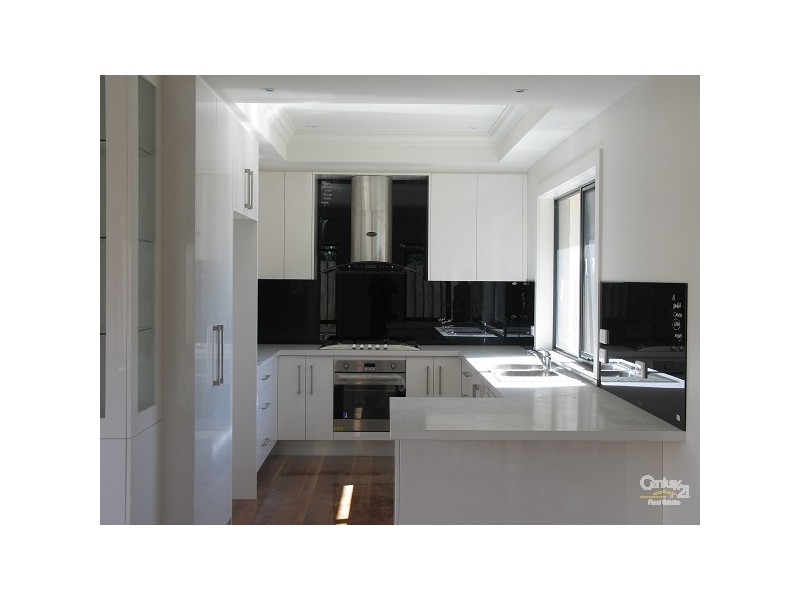 5b Dawson Court, Clayton VIC 3168