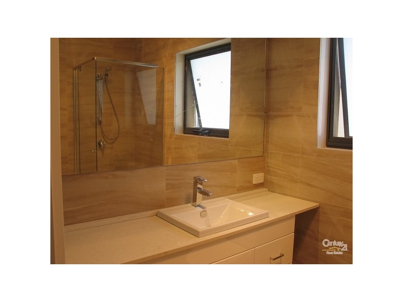 5b Dawson Court, Clayton VIC 3168