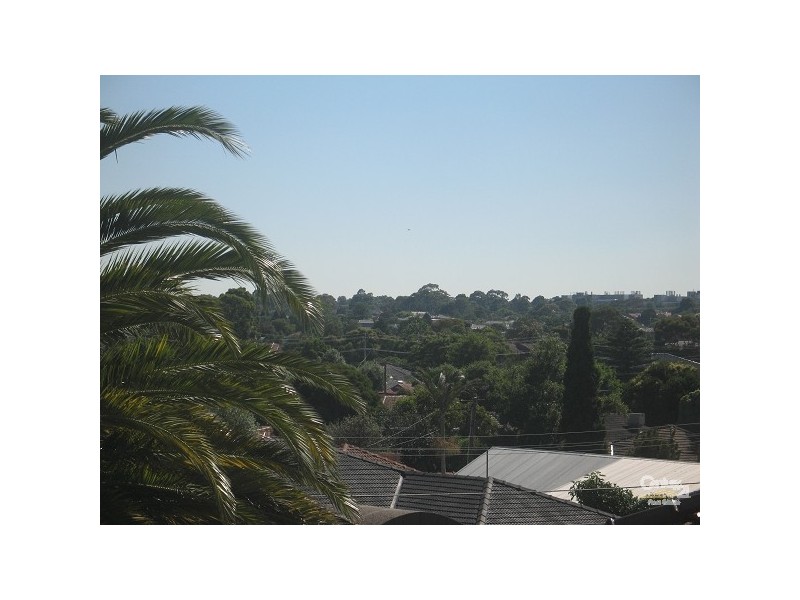 5b Dawson Court, Clayton VIC 3168