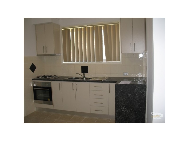 2/7 Haresta Ave, Dandenong South VIC 3175