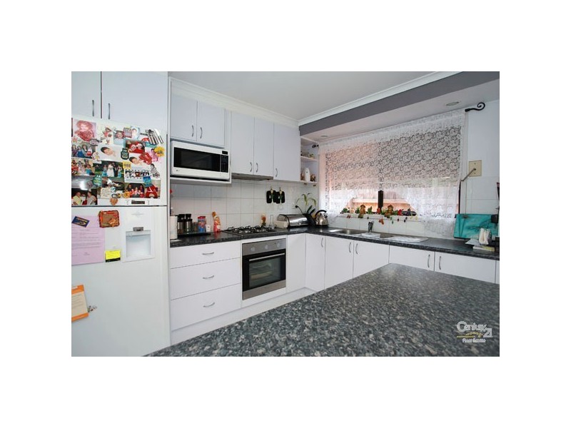 1 Torquay Ct, Endeavour Hills VIC 3802