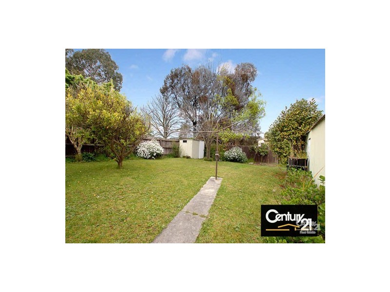 24 Ti Tree Drive, Doveton VIC 3177