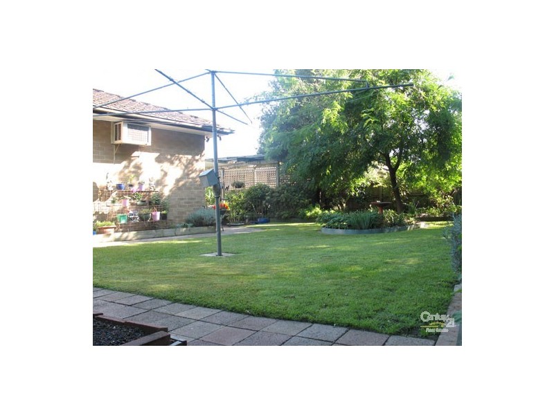 15 Regnans Avenue, Endeavour Hills VIC 3802