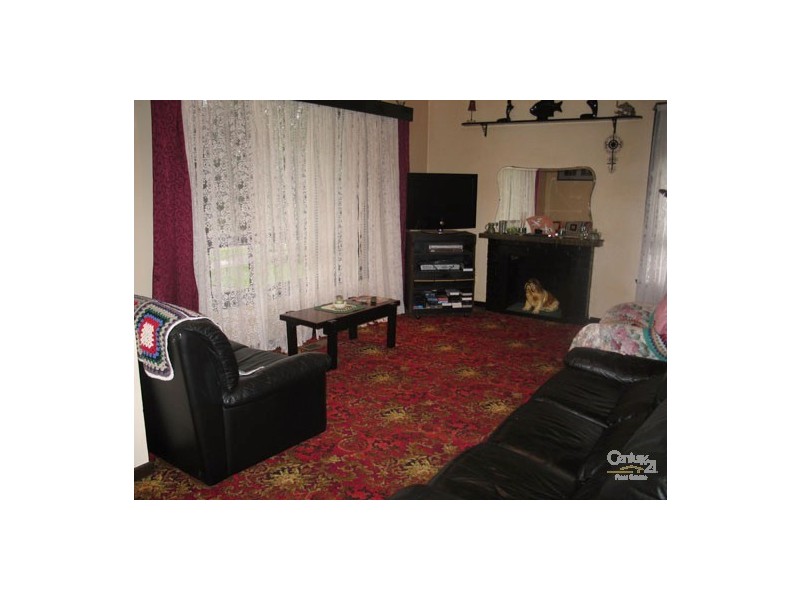 7 O Malley Crescent, Dandenong North VIC 3175