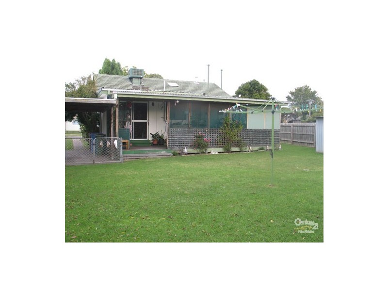 7 O Malley Crescent, Dandenong North VIC 3175