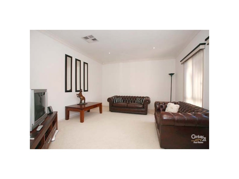 7 Glendale Crescent, Berwick VIC 3806