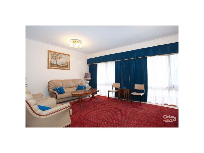 5 Antrim Close, Endeavour Hills VIC 3802