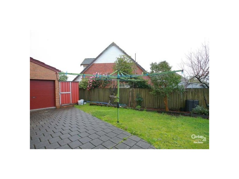 5 Antrim Close, Endeavour Hills VIC 3802