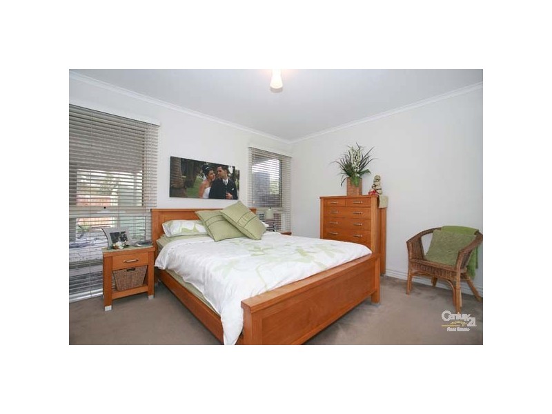 8 Norlane Street, Keysborough VIC 3173