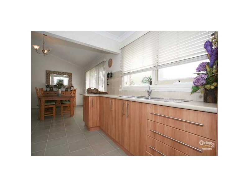 8 Norlane Street, Keysborough VIC 3173