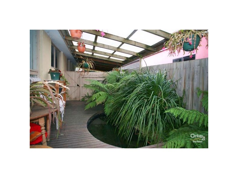 9 Gumbuya Close, Eumemmerring VIC 3177
