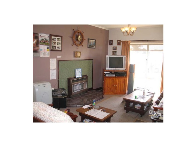 Unit 1/6 Benga Avenue, Dandenong VIC 3175