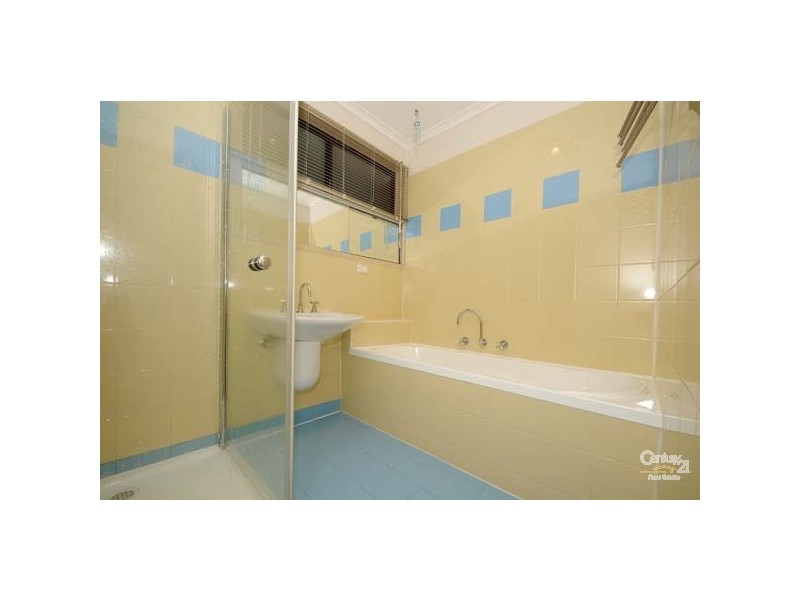 18 Primrose Hill Close, Endeavour Hills VIC 3802