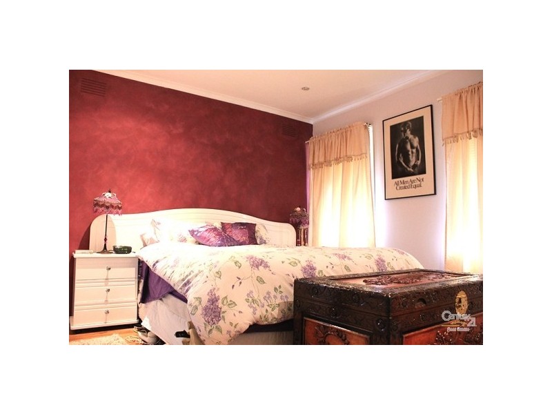 94 Rawdon Hill Drive, Dandenong North VIC 3175