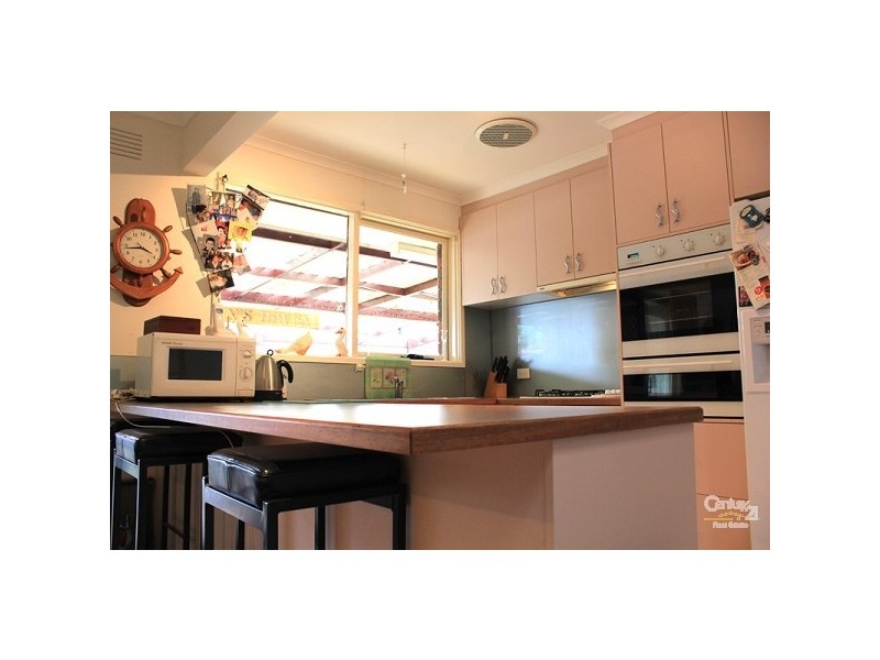 94 Rawdon Hill Drive, Dandenong North VIC 3175