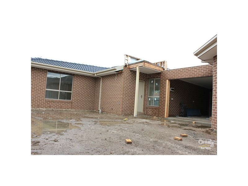 2,3/12 Prunus Grove, Doveton VIC 3177