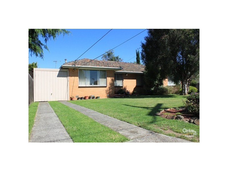 2/13 Carlisle Road, Hallam VIC 3803