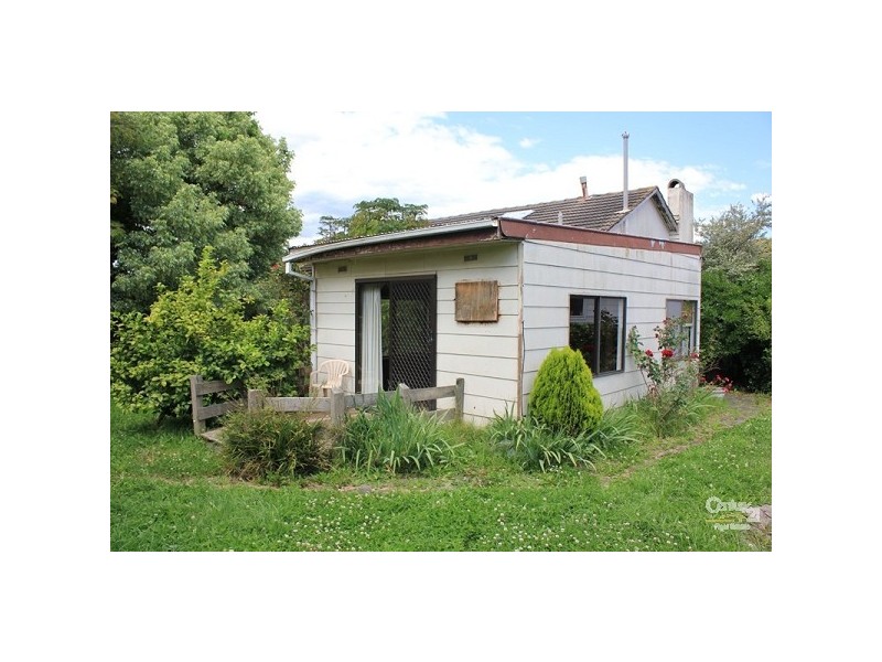 5 Page Court, Dandenong North VIC 3175