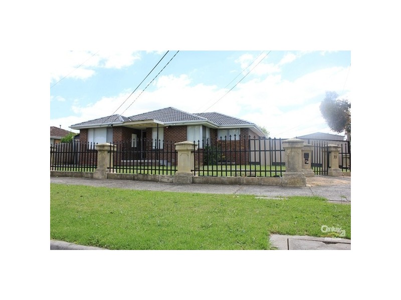 33 Kandra Street, Dandenong North VIC 3175
