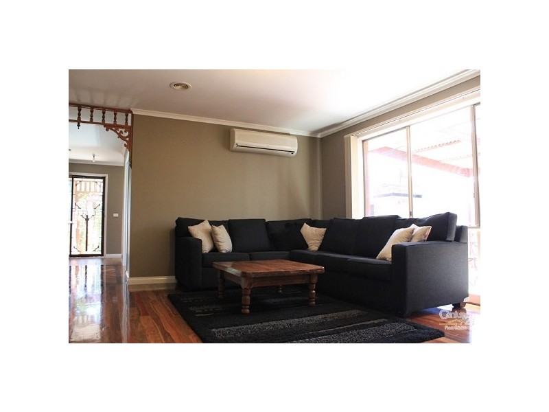 7 Castella Place, Hampton Park VIC 3976