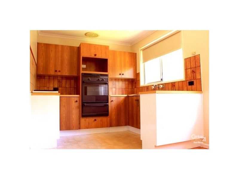 6 Albany Court, Endeavour Hills VIC 3802