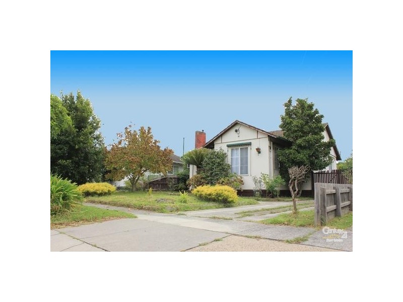 33 Curtin Crescent, Dandenong North VIC 3175