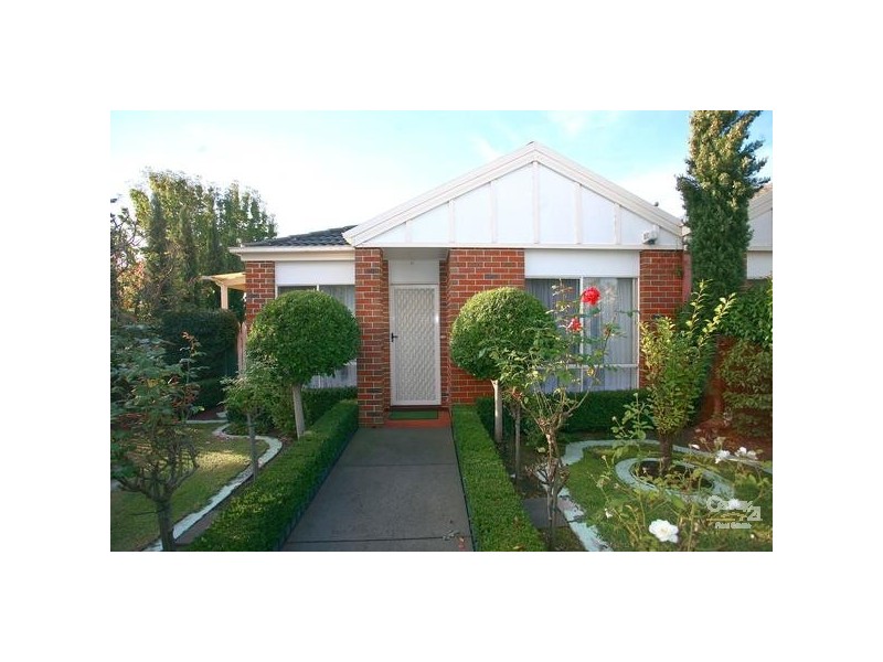24/96 Botanical Grove,, Doveton VIC 3177