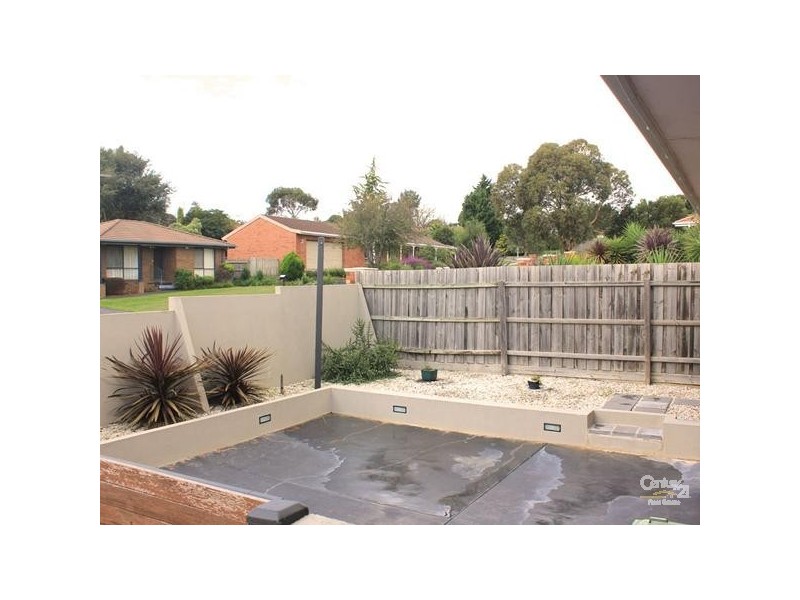 1/3 Arthur Phillip Drive, Endeavour Hills VIC 3802