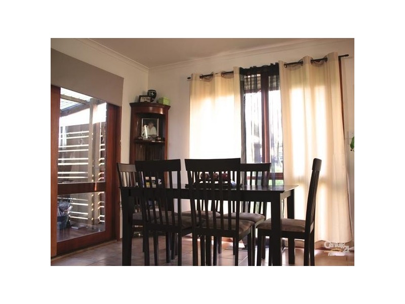 2 Janmara Ct, Endeavour Hills VIC 3802