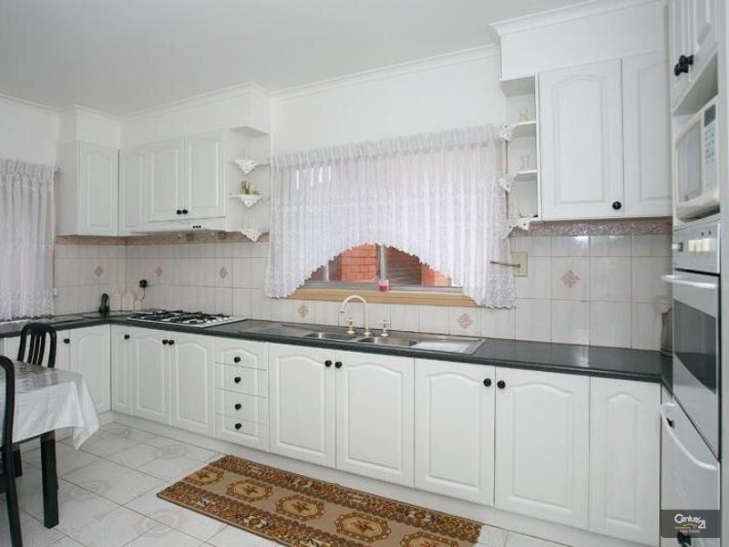 27 Morwell Avenue, Dandenong South VIC 3175