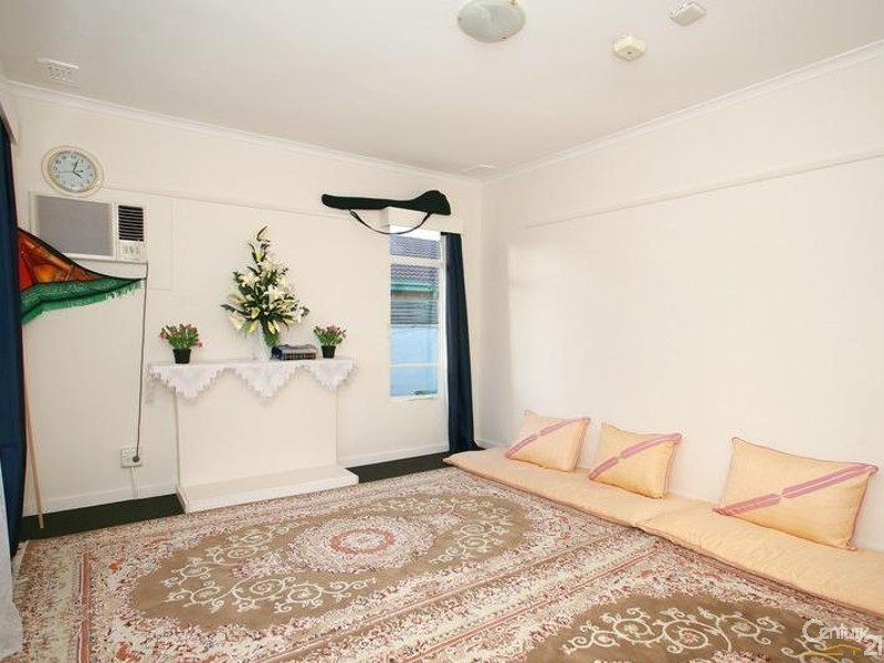 27 Power Rd, Doveton VIC 3177