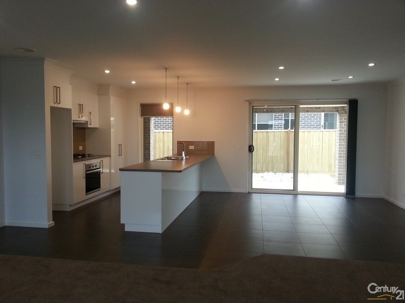 48 Dennington Rise, Warrnambool VIC 3280
