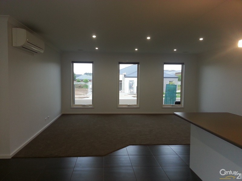 48 Dennington Rise, Warrnambool VIC 3280