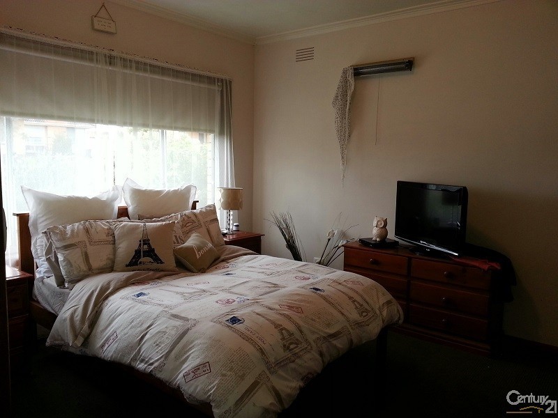 18 St James Crescent, Warrnambool VIC 3280