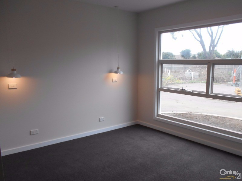 4/6  The Esplanade, Warrnambool VIC 3280
