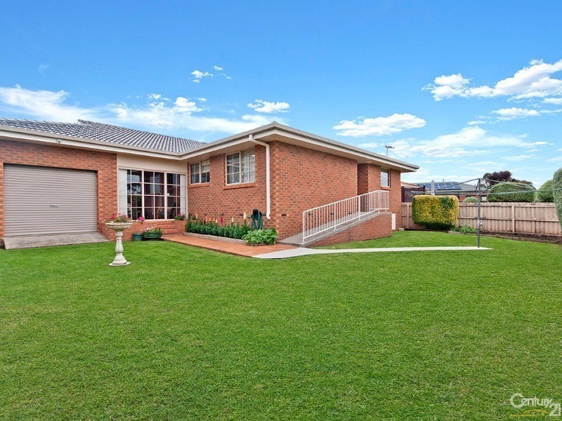 27 Iona Avenue, Warrnambool VIC 3280