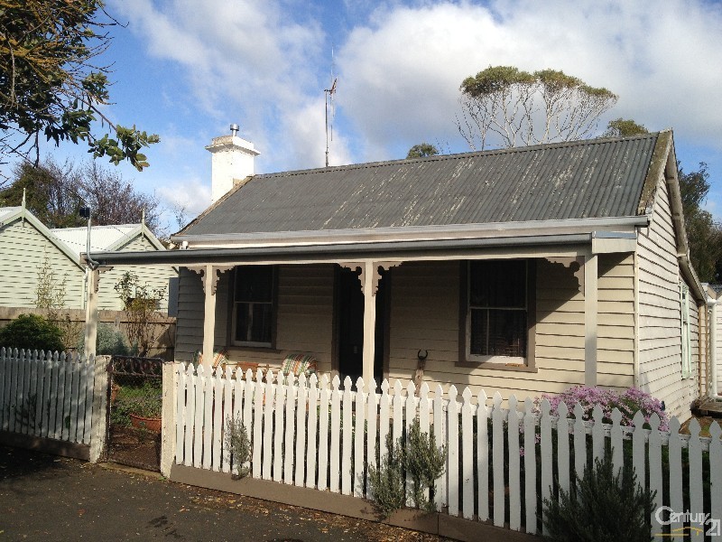87 High Street, Koroit VIC 3282