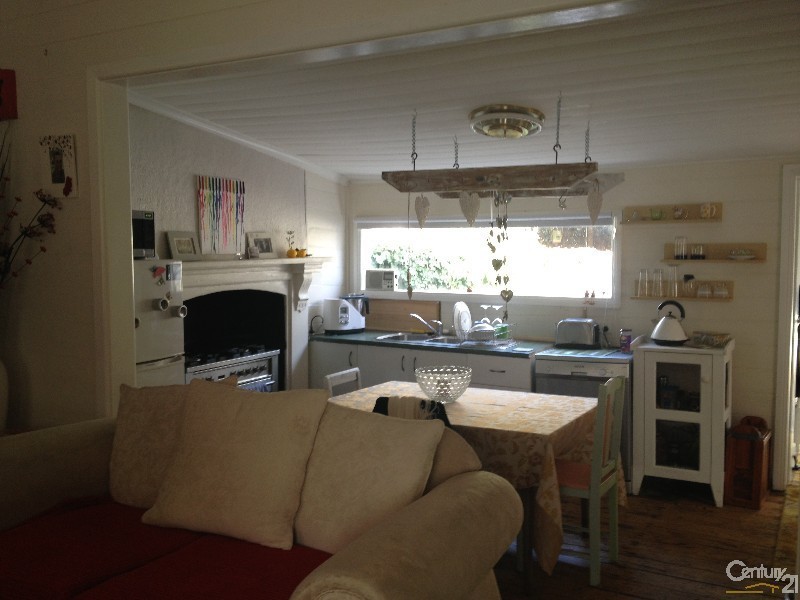 87 High Street, Koroit VIC 3282