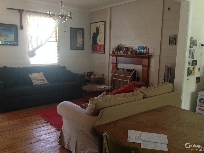 87 High Street, Koroit VIC 3282