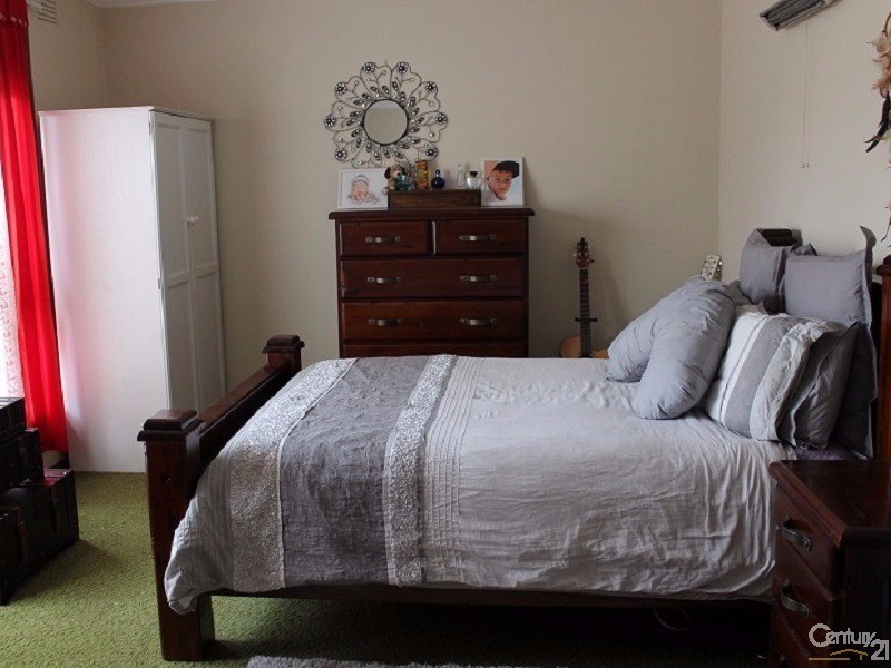 16 St James Crescent, Warrnambool VIC 3280